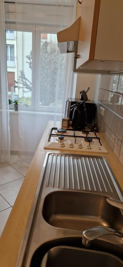 Cosy Appartement Complet Centre-Ville モンベリアル エクステリア 写真